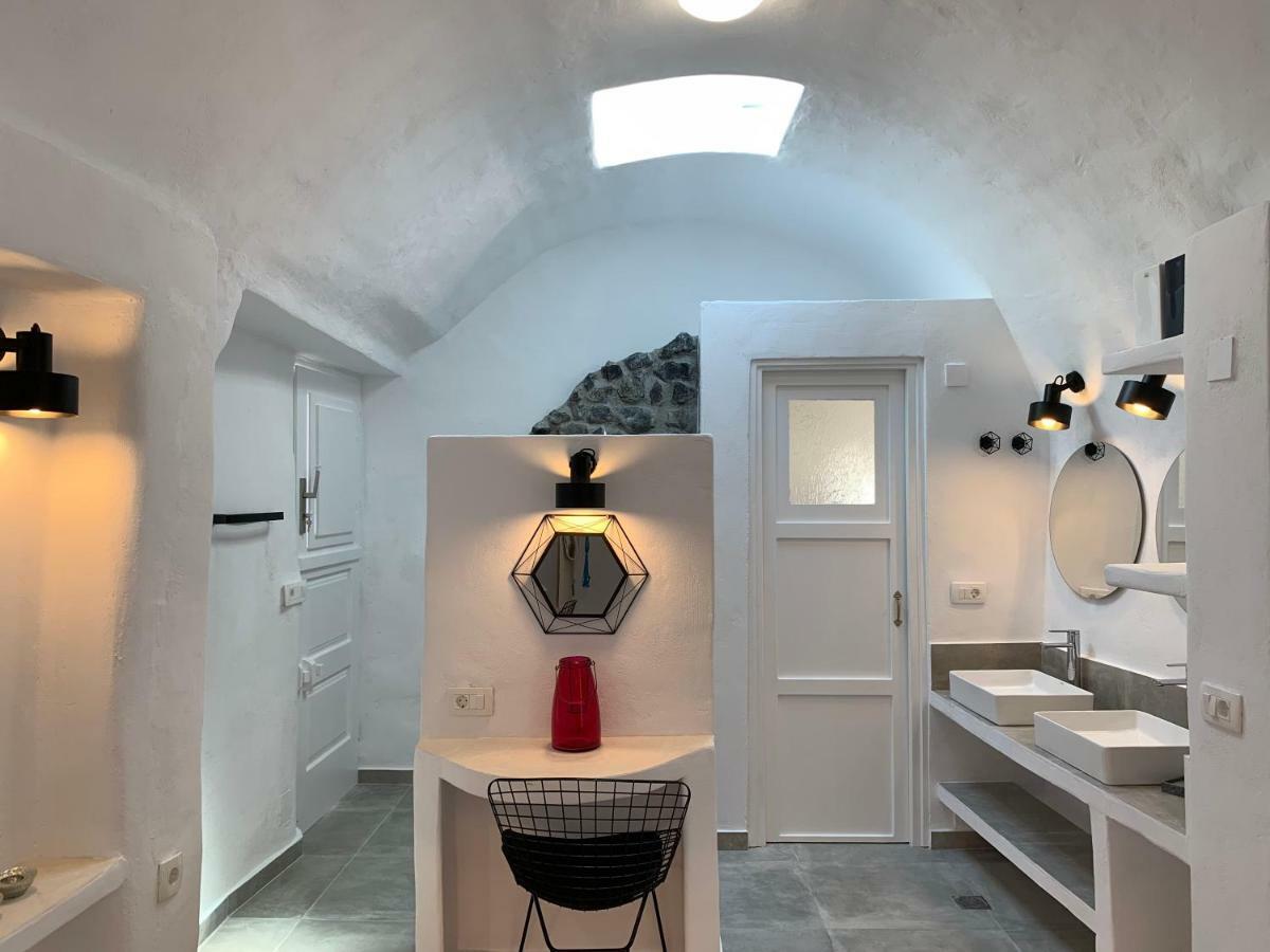 Timedrops Santorini Villas Emporio  Exterior photo